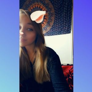 Meet your Posher, Hannah